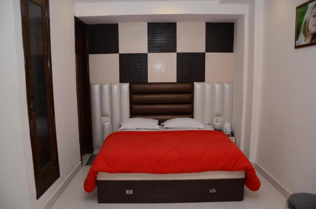 Hotel Robin Inn 阿姆利则 外观 照片