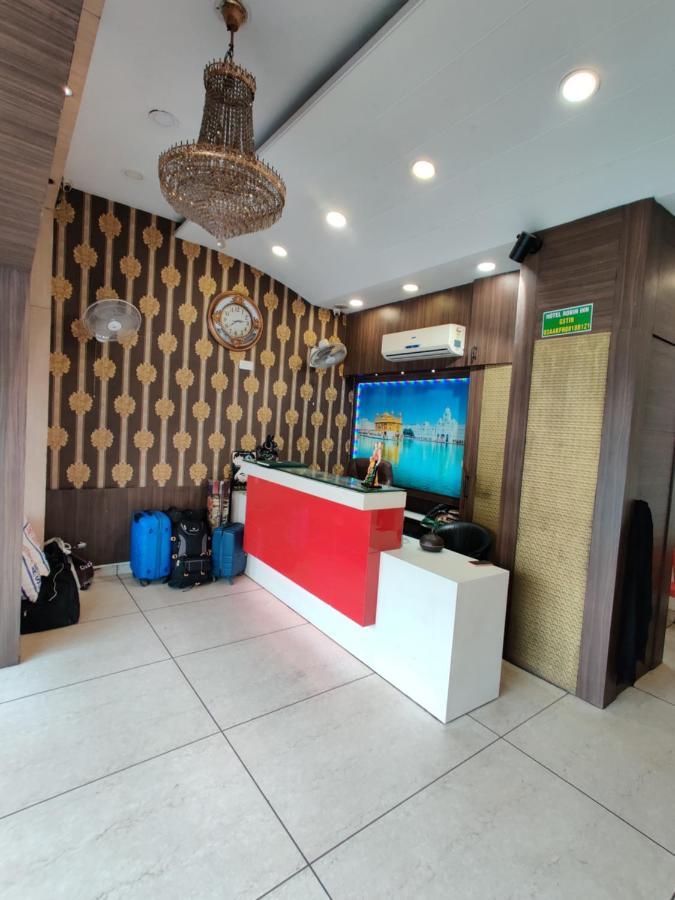 Hotel Robin Inn 阿姆利则 外观 照片