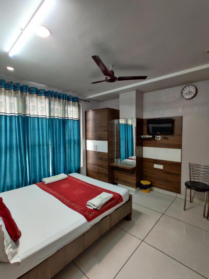 Hotel Robin Inn 阿姆利则 外观 照片