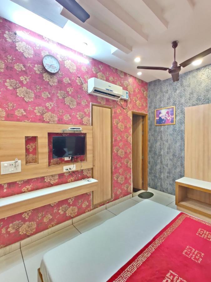 Hotel Robin Inn 阿姆利则 外观 照片