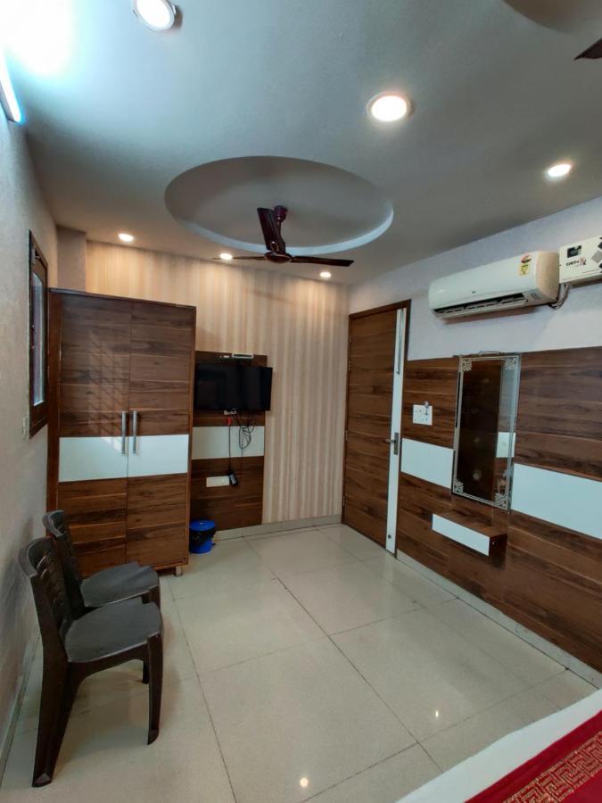 Hotel Robin Inn 阿姆利则 外观 照片