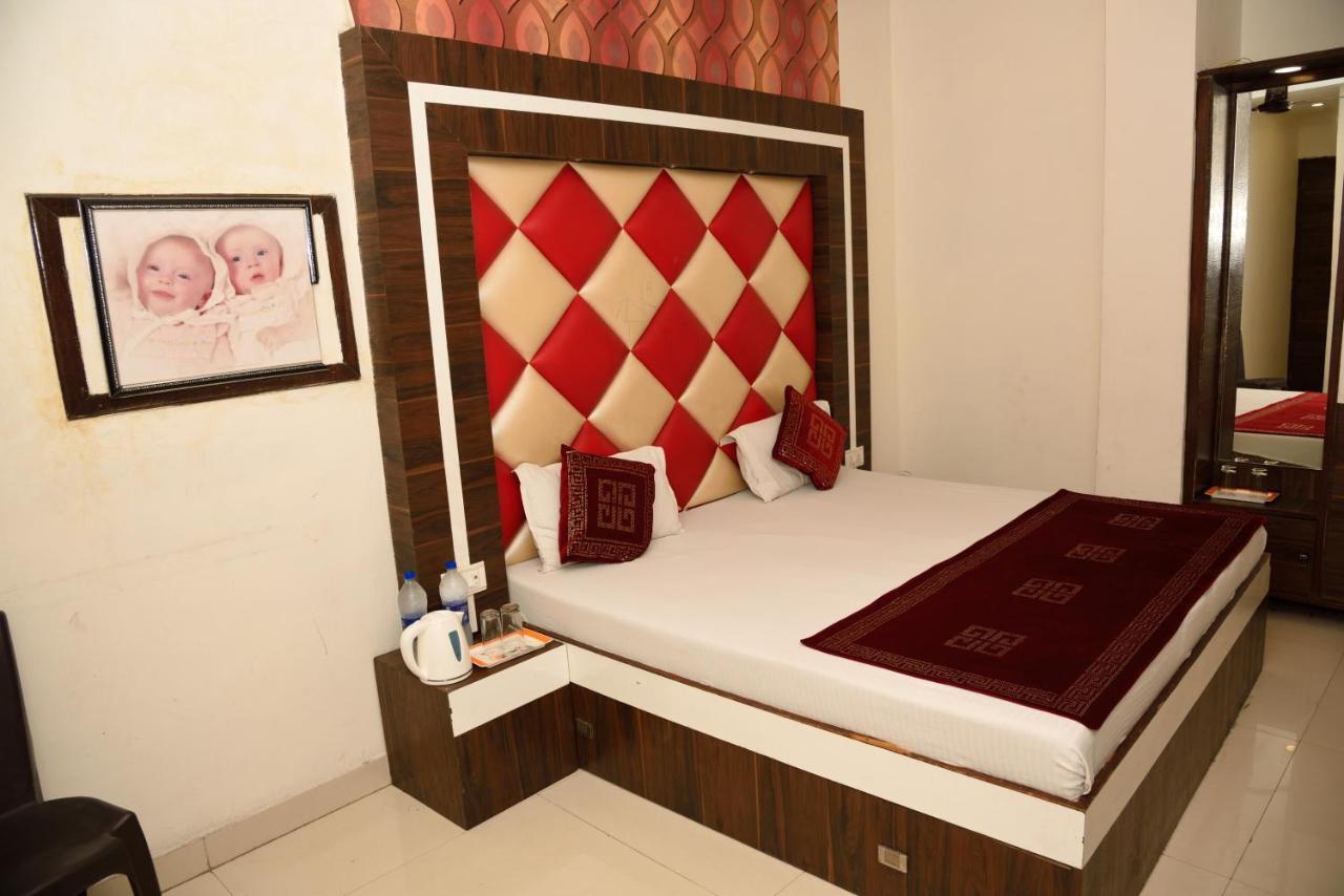 Hotel Robin Inn 阿姆利则 外观 照片