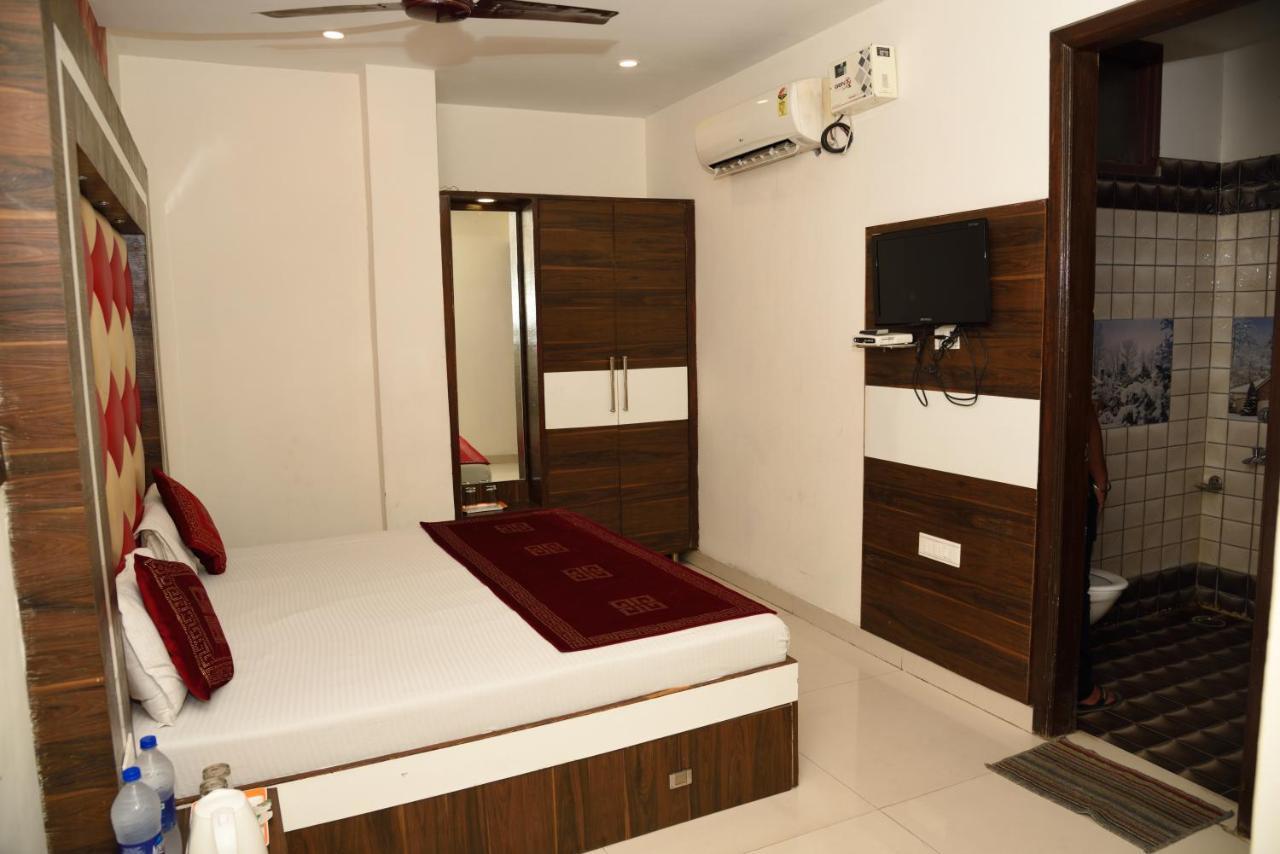 Hotel Robin Inn 阿姆利则 外观 照片
