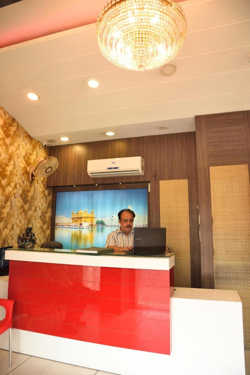 Hotel Robin Inn 阿姆利则 外观 照片